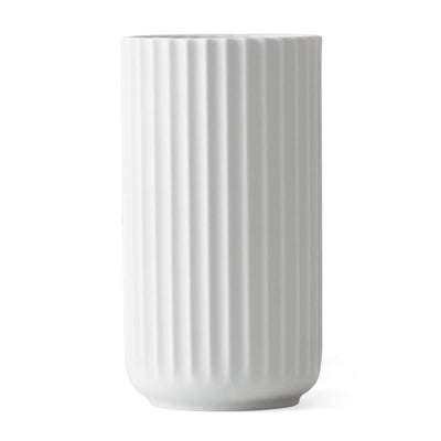 Se Lyngby Porcelæn Lyngby vase hvid mat 15 cm ✔ Kæmpe udvalg i Lyngby Porcelæn ✔ Hurtig levering: 1 - 2 Hverdage samt billig fragt - Varenummer: KTT-28512-02 og barcode / Ean: '5711507217031 på lager - Udsalg på Indretning - Dekoration - Vaser Spar op til 64% - Over 1354 kendte brands på udsalg