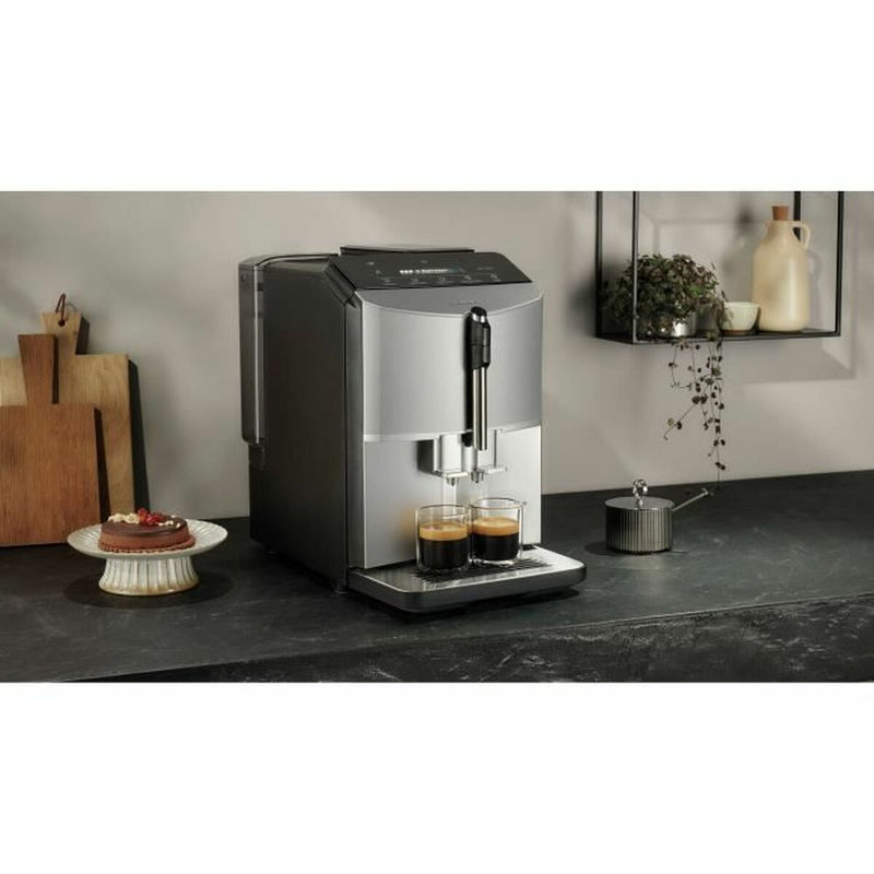 Kaffemaskine / espresso automatisk Siemens AG EQ300 S300 1300 W 15 bar
