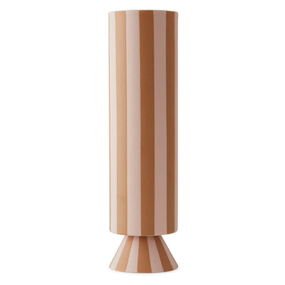 Se OYOY Toppu vase 31 cm Caramel ✔ Kæmpe udvalg i OYOY ✔ Hurtig levering: 1 - 2 Hverdage samt billig fragt - Varenummer: KTT-46294-02 og barcode / Ean: '5712195009373 på lager - Udsalg på Indretning - Dekoration - Vaser Spar op til 65% - Over 1334 design mærker på udsalg