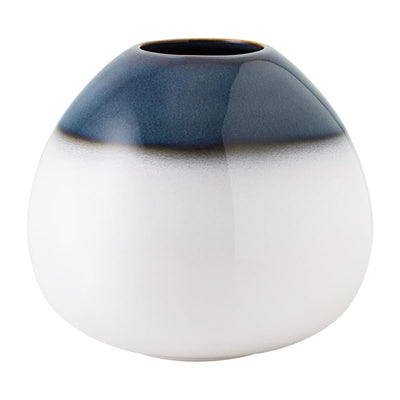 Se Villeroy & Boch Lave Home egg-shaped vase 13 cm Blå/Hvid ✔ Kæmpe udvalg i Villeroy & Boch ✔ Hurtig levering: 1 - 2 Hverdage samt billig fragt - Varenummer: KTT-504449-01 og barcode / Ean: '4003686416710 på lager - Udsalg på Indretning - Dekoration - Vaser Spar op til 67% - Over 1354 kendte brands på udsalg