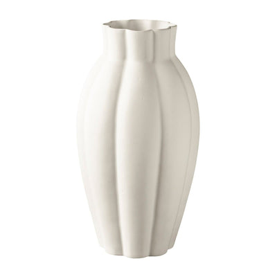 Se PotteryJo Birgit vase 35 cm Shell ✔ Kæmpe udvalg i PotteryJo ✔ Hurtig levering: 1 - 2 Hverdage samt billig fragt - Varenummer: KTT-513792-01 og barcode / Ean: '7340154208185 på lager - Udsalg på Indretning - Dekoration - Vaser Spar op til 63% - Over 1334 design brands på udsalg