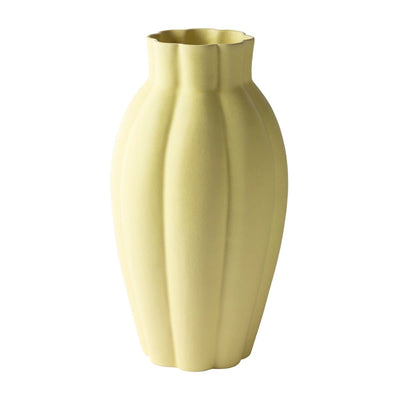 Se PotteryJo Birgit vase 35 cm Pale Yellow ✔ Kæmpe udvalg i PotteryJo ✔ Hurtig levering: 1 - 2 Hverdage samt billig fragt - Varenummer: KTT-513794-01 og barcode / Ean: '7340154208208 på lager - Udsalg på Indretning - Dekoration - Vaser Spar op til 61% - Over 1334 design brands på udsalg