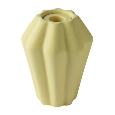 Se PotteryJo Birgit vase/fyrfadsstage 14 cm Pale Yellow ✔ Kæmpe udvalg i PotteryJo ✔ Hurtig levering: 1 - 2 Hverdage samt billig fragt - Varenummer: KTT-513800-01 og barcode / Ean: '7340154208284 på lager - Udsalg på Indretning - Dekoration - Vaser Spar op til 54% - Over 1334 design brands på udsalg