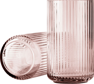 Se Lyngby Porcelæn Lyngby Vase 25cm Glass Str H: 25 cm. - Vaser ❤ Stort online udvalg i Lyngby Porcelæn ❤ Meget billig fragt og hurtig levering: 1 - 2 hverdage - Varenummer: MGS-S00314391 og barcode / Ean: 5711507224206 på lager - Udsalg på Bolig - Interiør - Vaser & urtepotteskjulere - Vaser Spar op til 67% - Over 1354 kendte mærker på udsalg