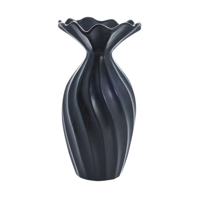 Se Lene Bjerre Susille vase 25 cm Black ✔ Kæmpe udvalg i Lene Bjerre ✔ Hurtig levering: 1 - 2 Hverdage samt billig fragt - Varenummer: KTT-584848-01 og barcode / Ean: '5705764771177 på lager - Udsalg på Indretning - Dekoration - Vaser Spar op til 55% - Over 857 kendte brands på udsalg