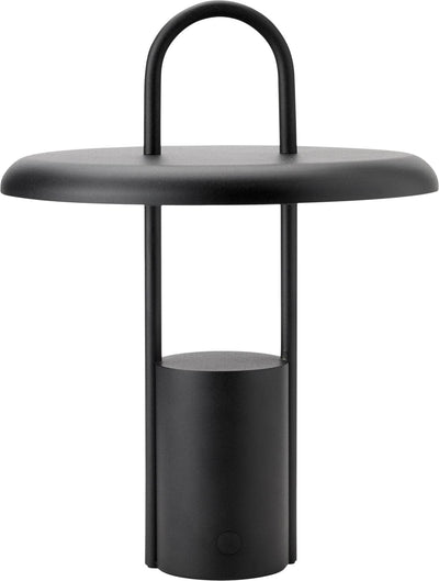 Se Stelton Pier Portable LED Lampe Black - Bordlamper ❤ Stort online udvalg i Stelton ❤ Meget billig fragt og hurtig levering: 1 - 2 hverdage - Varenummer: MGS-S11120063 og barcode / Ean: 5709846029538 på lager - Udsalg på Bolig - Lamper - Bordlamper Spar op til 59% - Over 1334 design mærker på udsalg