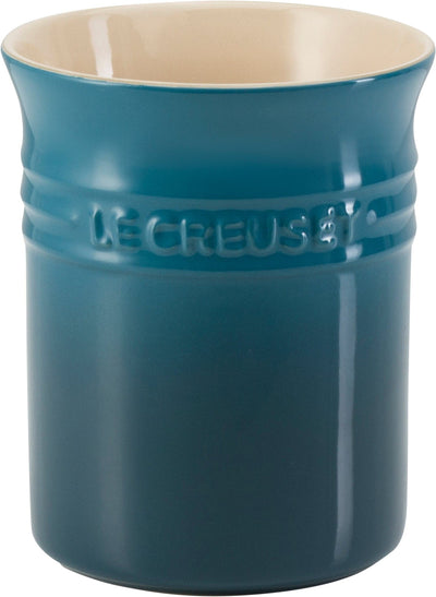Se Le Creuset Redskabskrukke 1,0L Deep Teal Str 99cm - Opbevaringsglas & Krukker ❤ Stort online udvalg i Le Creuset ❤ Meget billig fragt og hurtig levering: 1 - 2 hverdage - Varenummer: MGS-S10627323 og barcode / Ean: 843251110711 på lager - Udsalg på Bolig - Køkkenudstyr - Opbevaring - Opbevaringsglas & krukker Spar op til 52% - Over 1324 kendte brands på udsalg