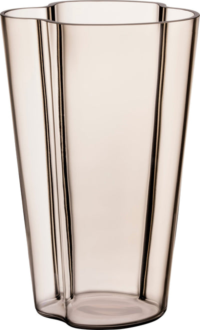 Se Iittala Aalto Vase 22 cm Linen Str 22 cm - Vaser ❤ Stort online udvalg i Iittala ❤ Meget billig fragt og hurtig levering: 1 - 2 hverdage - Varenummer: MGS-S00503621 og barcode / Ean: 6411923667890 på lager - Udsalg på Bolig - Interiør - Vaser & urtepotteskjulere - Vaser Spar op til 61% - Over 1112 kendte brands på udsalg