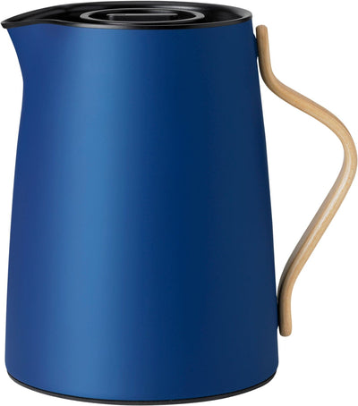 Se Stelton Emma Termokande, te 1 l, Dark Blue - Termokander Stål ❤ Stort online udvalg i Stelton ❤ Meget billig fragt og hurtig levering: 1 - 2 hverdage - Varenummer: MGS-S00468859 og barcode / Ean: 5709846025653 på lager - Udsalg på Bolig - Køkkenudstyr - Kaffe & te - Termokander Spar op til 51% - Over 1334 design brands på udsalg