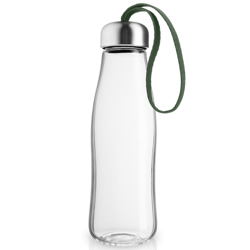 Se Eva Solo Drikkeflaske glas 0,5 liter, cedar green ✔ Kæmpe udvalg i Eva Solo ✔ Meget billig fragt og hurtig levering: 1 - 2 hverdage - Varenummer: KTO-575045 og barcode / Ean: &