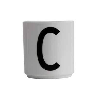 Se Design Letters Design Letters kop C ❤ Stort online udvalg i Design Letters ❤ Meget billig fragt og hurtig levering: 1 - 2 hverdage - Varenummer: NDN-18438-03 og barcode / Ean: '5710498720032 på lager - Udsalg på Home & Garden - Kitchen & Dining - Tableware - Drinkware - Coffee & Tea Cups Spar op til 59% - Over 1150 kendte brands på udsalg