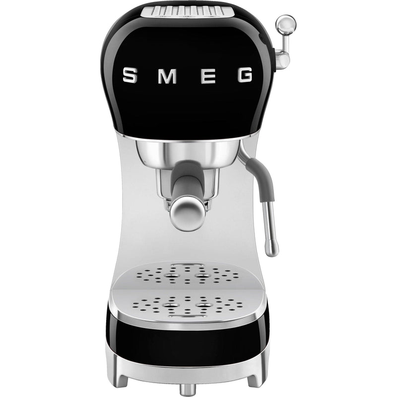 Se Smeg ECF02 Espressomaskine, sort ✔ Kæmpe udvalg i Smeg ✔ Meget billig fragt og hurtig levering: 1 - 2 hverdage - Varenummer: KTO-ECF02BLEU og barcode / Ean: &