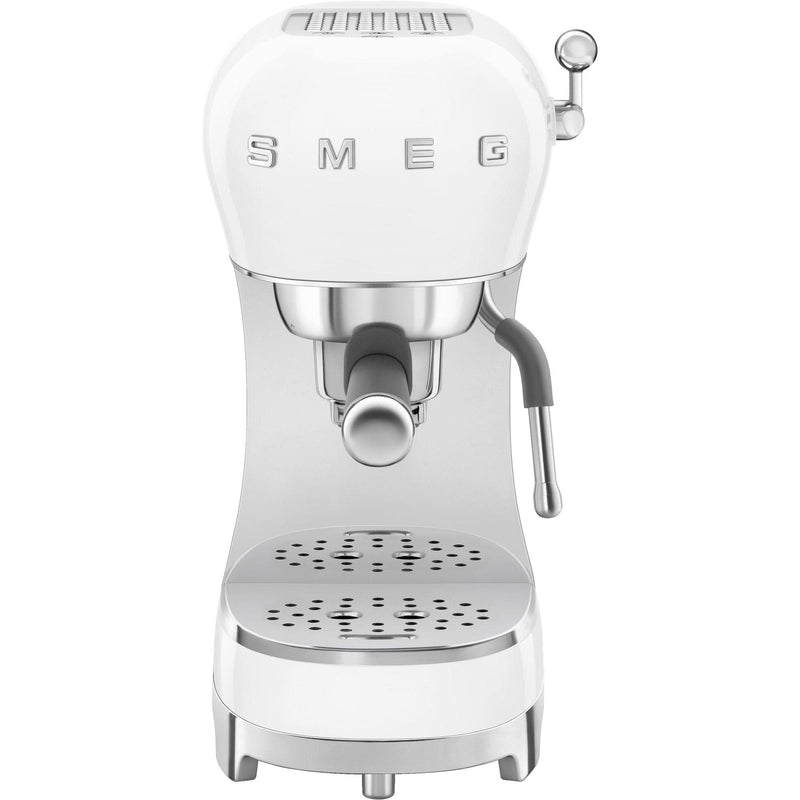 Se Smeg ECF02 Espressomaskine, hvid ✔ Kæmpe udvalg i Smeg ✔ Meget billig fragt og hurtig levering: 1 - 2 hverdage - Varenummer: KTO-ECF02WHEU og barcode / Ean: &