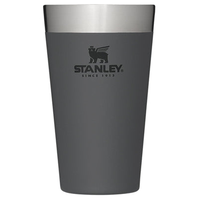 Se Stanley The Stacking Beer Pint, charcoal ✔ Kæmpe udvalg i Stanley ✔ Meget billig fragt og hurtig levering: 1 - 2 hverdage - Varenummer: KTO-ST1002282250 og barcode / Ean: '6939236348324 på lager - Udsalg på Ølglas Spar op til 61% - Over 1334 design mærker på udsalg