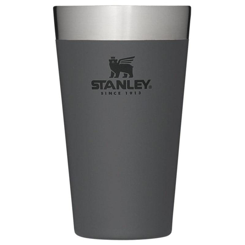 Se Stanley The Stacking Beer Pint, charcoal ✔ Kæmpe udvalg i Stanley ✔ Meget billig fragt og hurtig levering: 1 - 2 hverdage - Varenummer: KTO-ST1002282250 og barcode / Ean: &