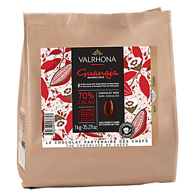 Se Valrhona Guanaja 70% mørk chokolade, 1 kg ✔ Kæmpe udvalg i Valrhona ✔ Meget billig fragt og hurtig levering: 1 - 2 hverdage - Varenummer: KTO-52508 og barcode / Ean: '3395328093757 på lager - Udsalg på Chokolade Spar op til 66% - Over 1112 kendte brands på udsalg
