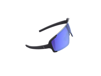 Se BBB Chester BSG-69 - Cykelbrille - Grilamid stel og MLC linse - Sort med blå linse ❤ Kæmpe udvalg i BBB ❤ Hurtig levering: 1 - 2 Hverdage samt billig fragt - Varenummer: CKP-8716683132588 og barcode / Ean: '8716683132588 på lager - Udsalg på Cykelbriller Spar op til 65% - Over 324 kendte brands på udsalg