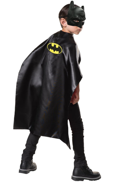 Se Batman Maske og kappe til børn ✔ Kæmpe udvalg i Rubie's ✔ Hurtig levering: 1 - 2 Hverdage samt billig fragt - Varenummer: MMA-203202432 og barcode / Ean: '082686221085 på lager - Udsalg på Batman Udklædning Spar op til 65% - Over 434 design brands på udsalg