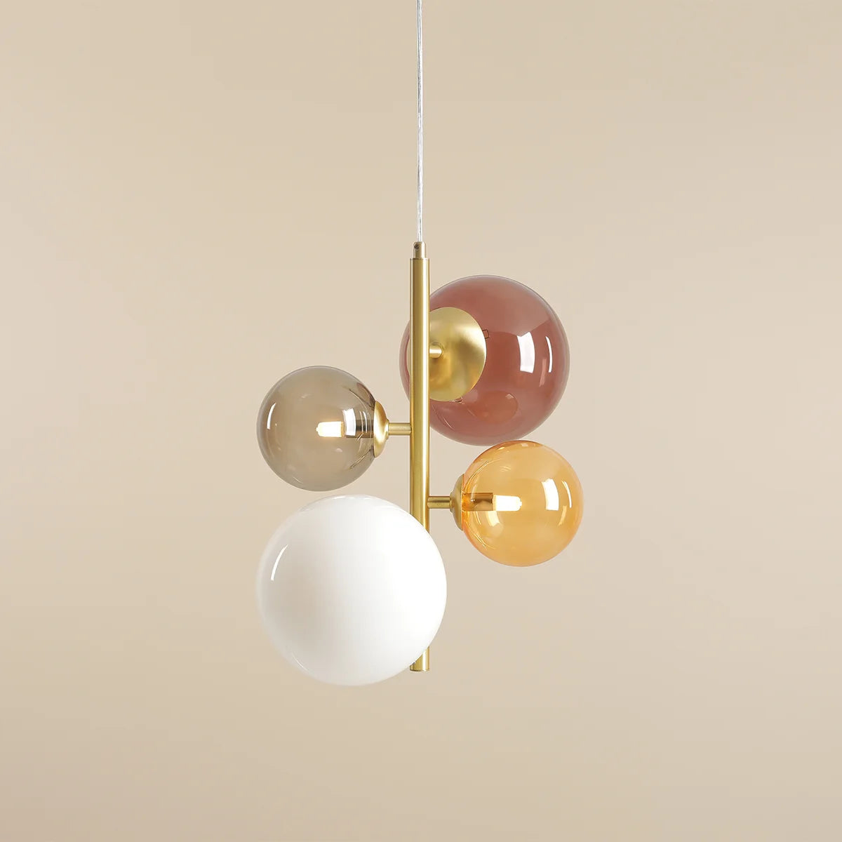 Se Dizzy - Loftlampe i messing og multifarvet glas ❤ Kæmpe udvalg i 3-nordic - Køb online på udsalg og tilbud lige nu ❤ Meget billig fragt og hurtig levering - Varenummer: 3-nordic-8749 og barcode / Ean: på lager - Udsalg på Lamper - Loftlamper - pendler - Hjørnelamper Spar helt op til 73% - Over 739 kendte brands på udsalg