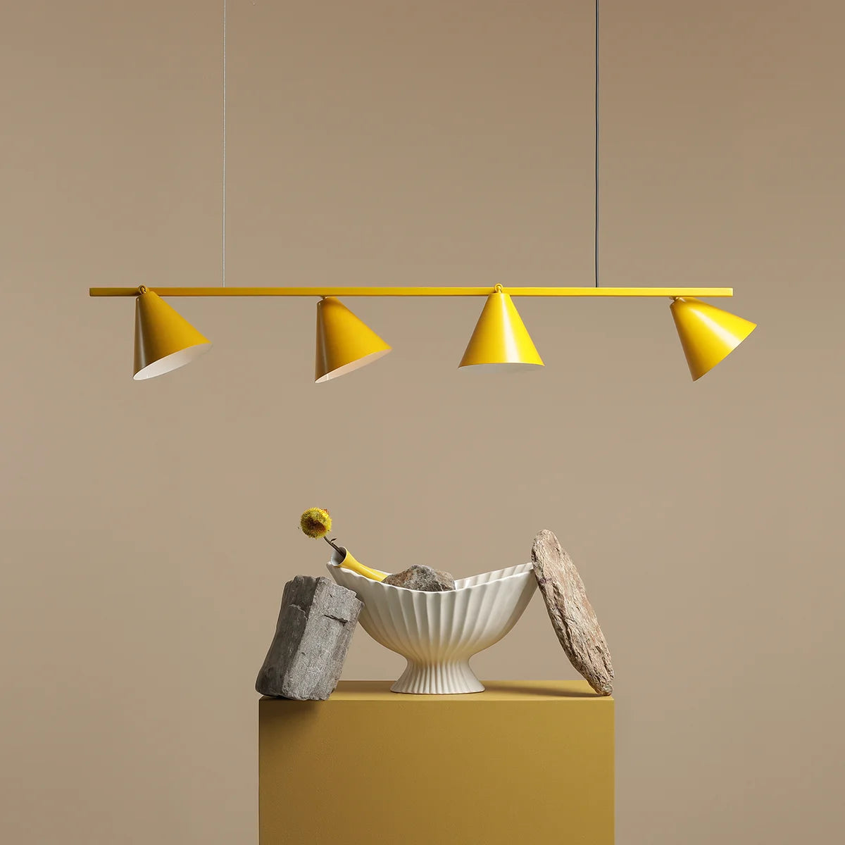 Se Frigg - Loftlampe i sennepsgul metal ❤ Kæmpe udvalg i 3-nordic - Køb online på udsalg og tilbud lige nu ❤ Billig fragt og hurtig levering - Varenummer: 3-nordic-4959 og barcode / Ean: på lager - Udsalg på Lamper - Loftlamper - pendler - Langbordspendler Spar stort – op til 59% - Over 2.739 brands med kæmpe udsalg