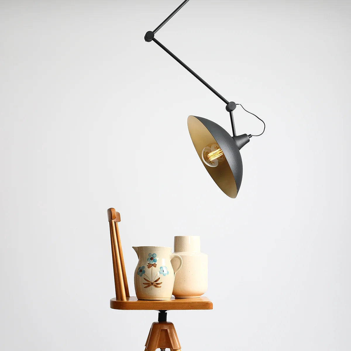 Se Mejlby - Loftlampe i sort metal og guldfarvet indlæg ❤ Kæmpe udvalg i 3-nordic - Køb online på udsalg og tilbud lige nu ❤ Lav fragtpris og hurtig levering - Varenummer: 3-nordic-3422 og barcode / Ean: på lager - Udsalg på Lamper - Loftlamper - pendler - Pendler med 1 skærm Spar stort – op til 71% - Over 2.739 kendte brands på stort udsalg