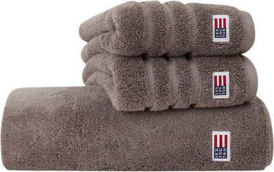 Se Lexington Original Towel Shadow Str 50x70 - Håndklæder ❤ Stort online udvalg i Lexington ❤ Meget billig fragt og hurtig levering: 1 - 2 hverdage - Varenummer: MGS-S10677781 og barcode / Ean: 7321301639052 på lager - Udsalg på Bolig - Tekstiler & puder - Håndklæder Spar op til 66% - Over 1324 kendte brands på udsalg