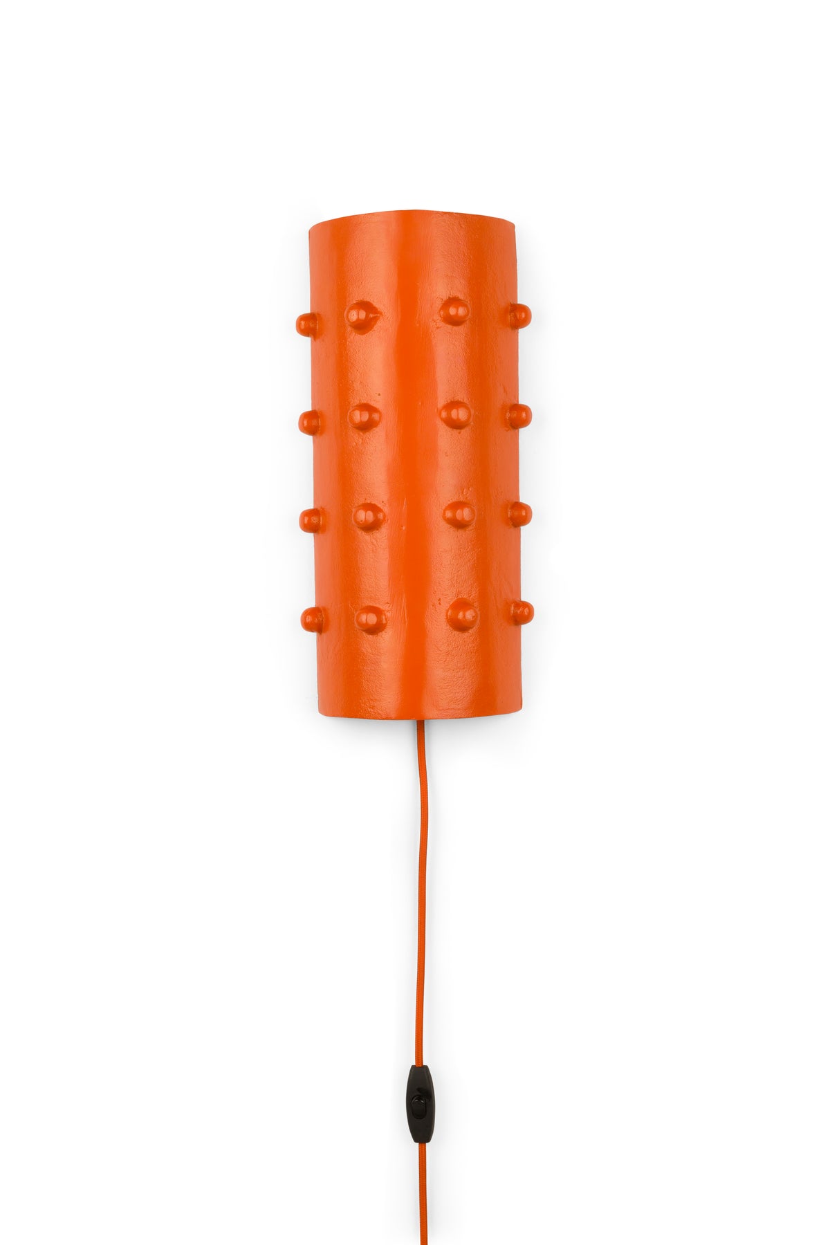 Bold Monkey Pinch Me orange væglampe i aluminium