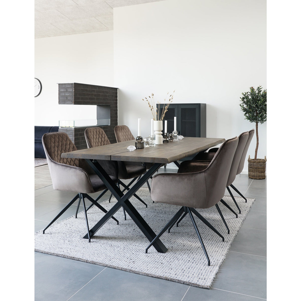 Se House Nordic - Harbo Spisebordsstol m. Drejefod - I mushroom velour HN1208 ❤ Kæmpe udvalg i House Nordic - Køb online på udsalg og tilbud lige nu ❤ Billig fragt og hurtig levering - Varenummer: Bolig&Haven-41240571773079 og barcode / Ean: 5713917015252 på lager - Udsalg på Spar stort – op til 71% - Over 2.739 brands med daglige tilbud