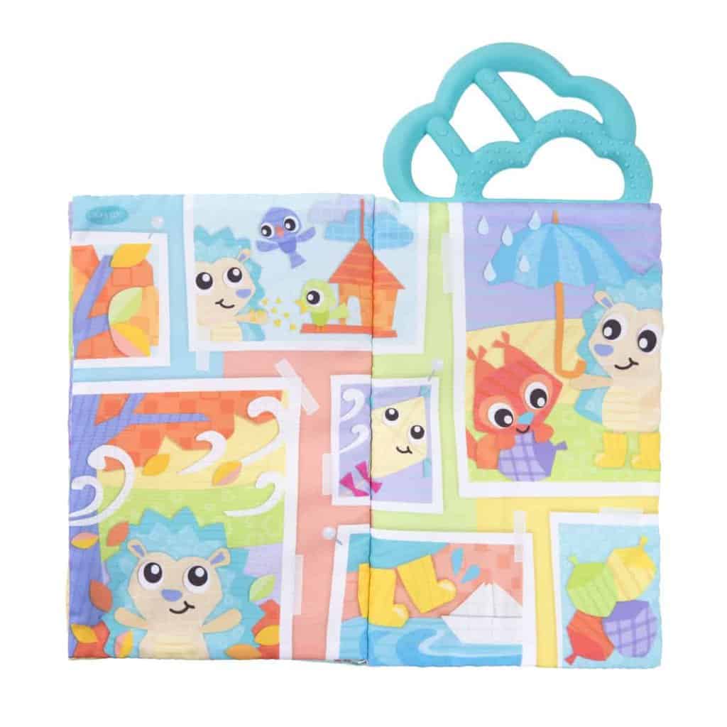 Stofbog fra Playgro i pastelfarver med illustrationer af de fire årstider