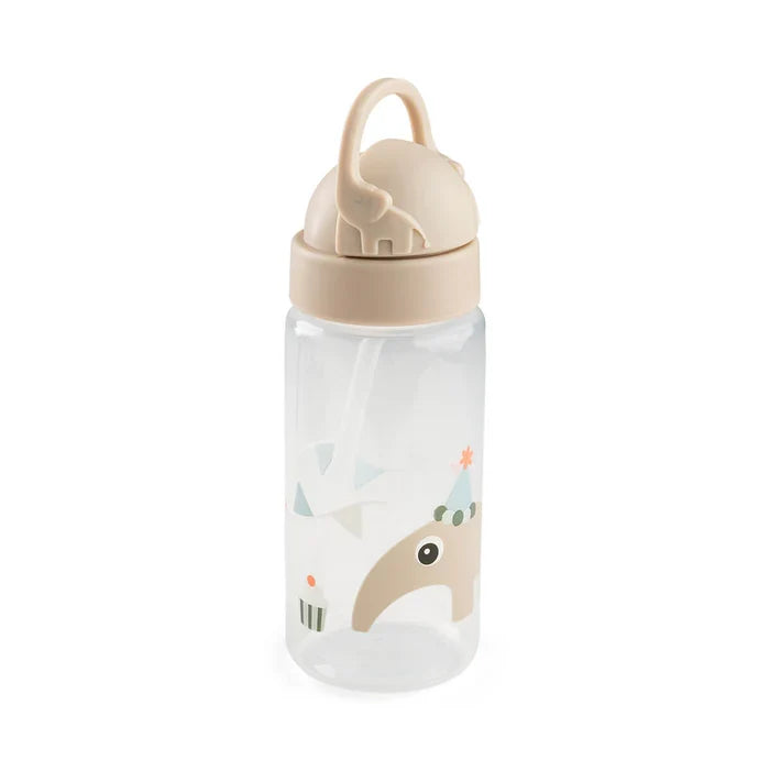 Done by Deer drikkedunk med sugerør i farven Sand, 350 ml, Celebration