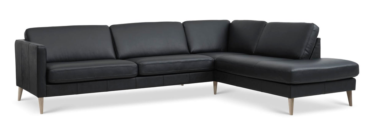Se Ask sæt 61 stor OE sofa, m. højre chaiselong - sort semianilin læder og natur træ ❤ Kæmpe udvalg i Lexpo Living - Køb online på udsalg og tilbud lige nu ❤ Billig fragt • Hurtig levering - Varenummer: Boboonline-105962 og barcode / Ean: 5715249016877 på lager - Udsalg på Møbler,Sofaer,Sofaer med chaiselong,
Møbler,
Sofaer,
Lædersofaer,
Dagligstue,
Sofaer, Op til 61% rabat - Find tilbud fra over 2.739 mærker