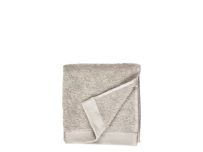 Se Södahl - Comfort organic Håndklæde 40 x 60 cm light grey ❤ Stort online udvalg i Södahl ❤ Meget billig fragt og hurtig levering: 1 - 2 hverdage - Varenummer: RKTK-SO10723 og barcode / Ean: &