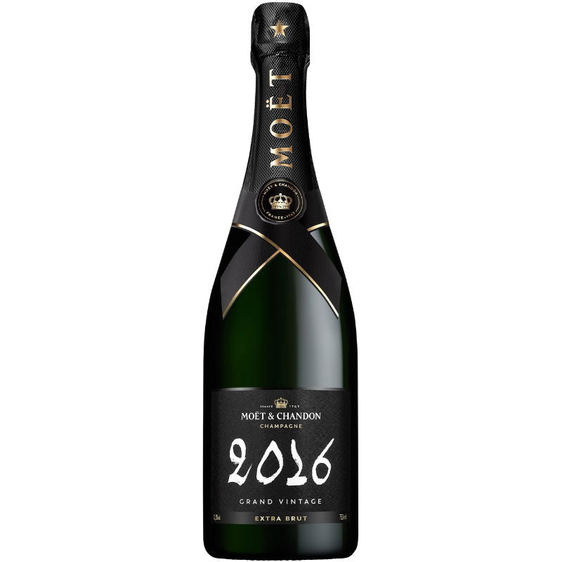 Se Moet & Chandon Grand Vintage Blanc 2016 75cl ✔ Kæmpe udvalg i Moet & ChanDon Guido - Køb online på udsalg og tilbud lige nu ✔ Billig fragt • Hurtig levering - Varenummer: Barlife-1406285 og 3185370769263 på lager - Udsalg på Drikkevarer - Vin og champagne - Champagne Op til 61% rabat - Kendte mærker på udsalg – over 1.329 mærker