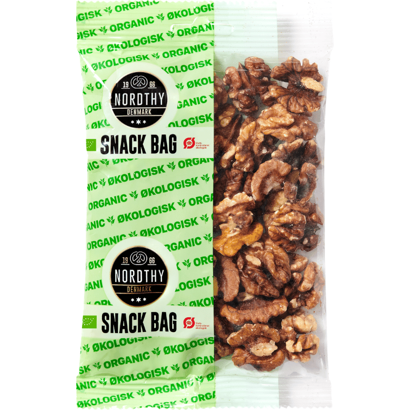 Pose med Nordthy Snack Bag økologiske knækkede valnødder, 120 g