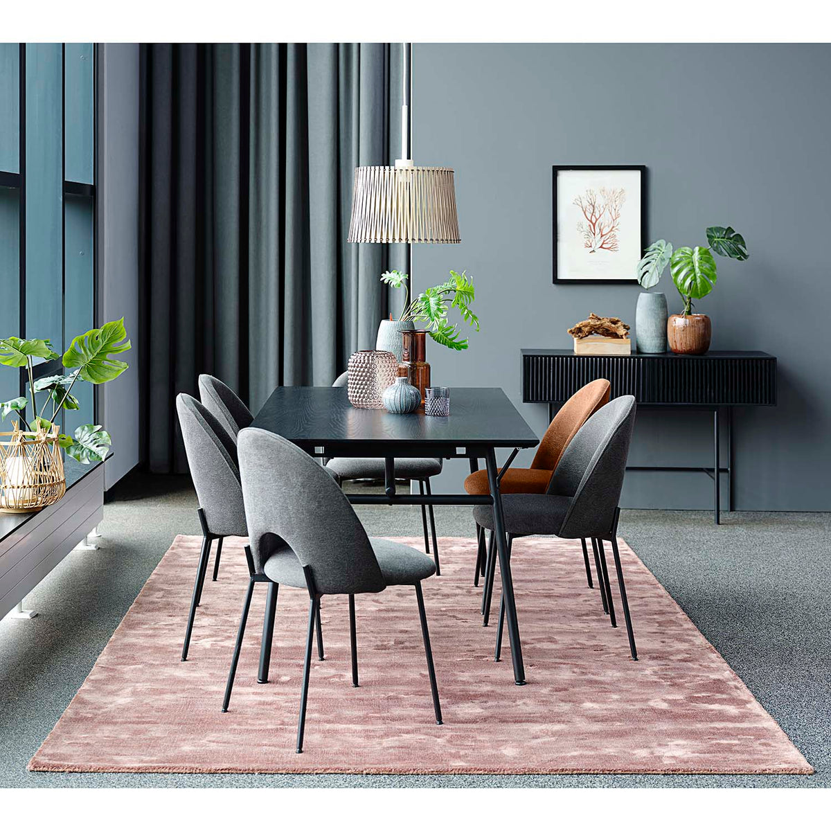 Se CANETT Dora spisebordsstol - mørkegrå polyester og sort metal ❤ Kæmpe udvalg i Canett - Køb online på udsalg og tilbud lige nu ❤ Billig fragt og hurtig levering - Varenummer: Boboonline-53945 og barcode / Ean: 5712557048415 på lager - Udsalg på Møbler,Stole,Spisebordsstole Spar stort – op til 53% - 2.739+ brands samlet til lave priser