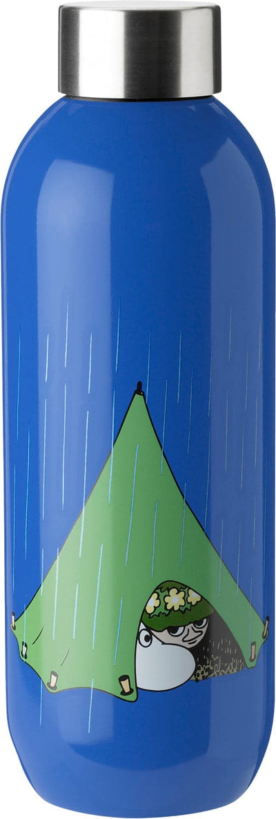 Se Stelton Keep Cool Drikkeflaske 0,75 l, Moomin Camping - Termoflasker Stål ❤ Stort online udvalg i Stelton ❤ Meget billig fragt og hurtig levering: 1 - 2 hverdage - Varenummer: MGS-S11699509 og barcode / Ean: 5709846031197 på lager - Udsalg på Bolig - Køkkenudstyr - Opbevaring - Termoflasker Spar op til 57% - Over 1334 design mærker på udsalg