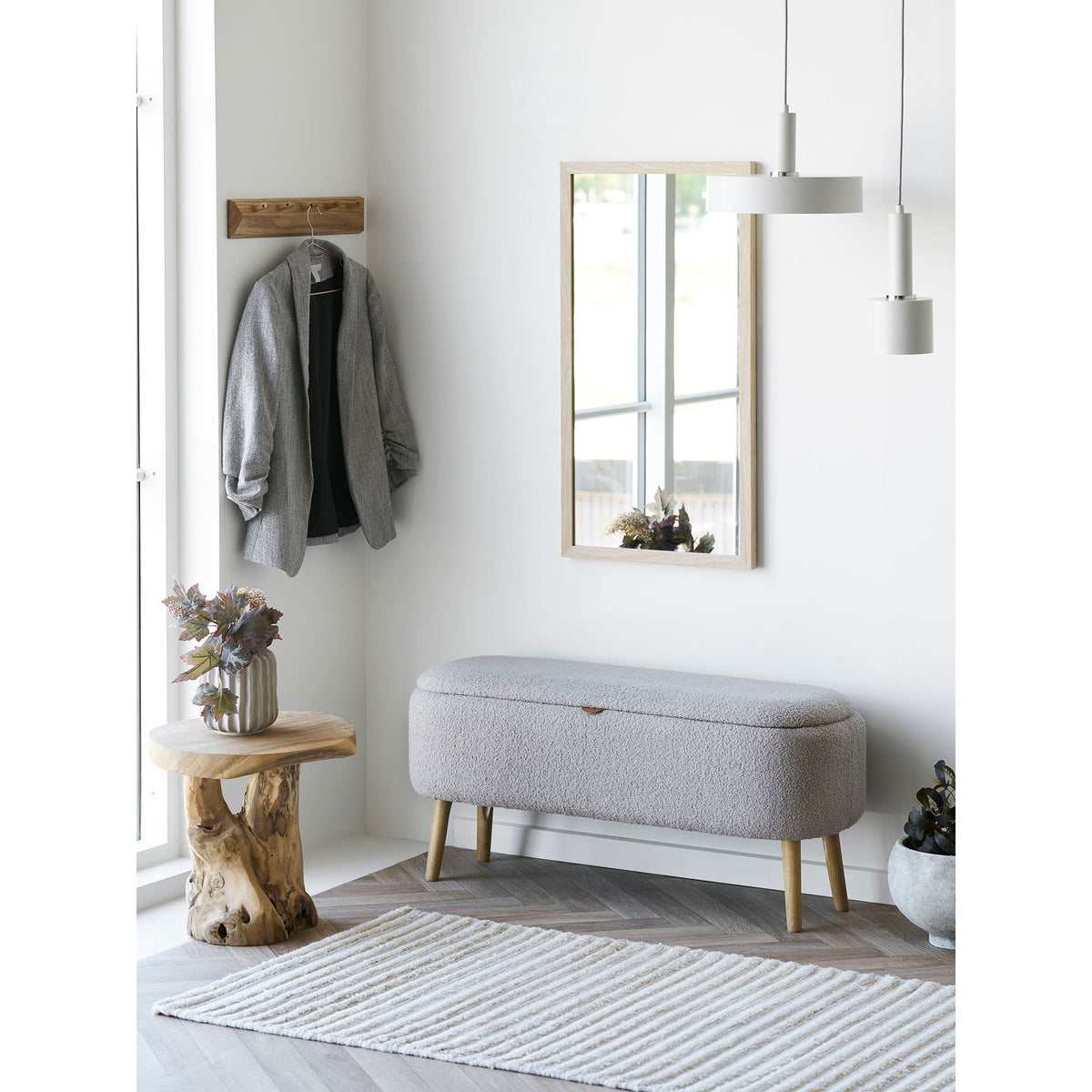 Se House Nordic - Harlow Bænk, m. opbevaring, bouclé, beige, 95x37x45 cm ❤ Kæmpe udvalg i House Nordic - Køb online på udsalg og tilbud lige nu ❤ Super billig fragt og lynhurtig levering - Varenummer: Bolig&Haven-51544852300106 og barcode / Ean: 5713917036998 på lager - Udsalg på Op til 63% rabat - Over 2.739 mærker samlet ét sted
