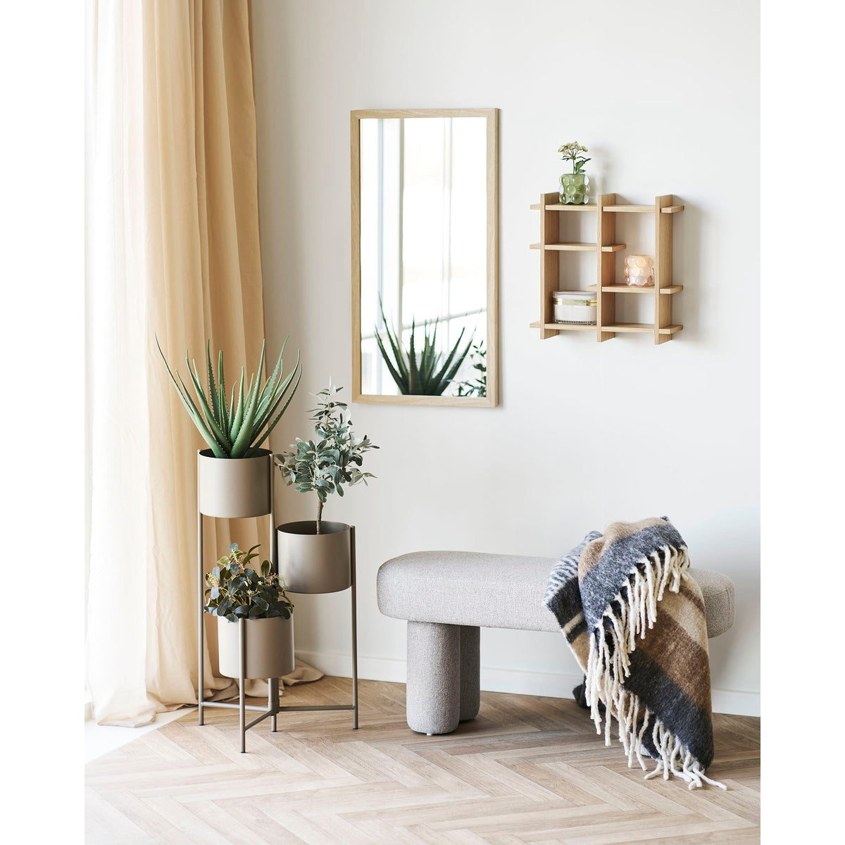 Se House Nordic - Weston bænk - Sand - 95Ã36Ã45 cm ❤ Kæmpe udvalg i House Nordic - Køb online på udsalg og tilbud lige nu ❤ Super billig fragt og lynhurtig levering - Varenummer: Bolig&Haven-52767099846986 og barcode / Ean: 5713917037056 på lager - Udsalg på Få op til 67% i rabat - Over 1.798 brands samlet på udsalg