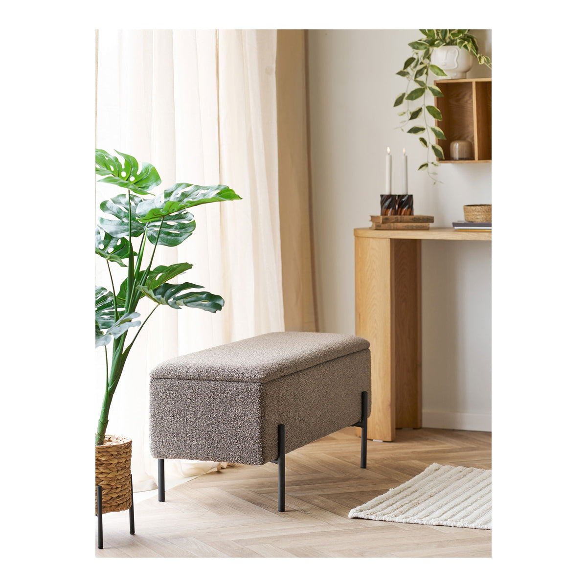 Se House Nordic - Watford Bænk m.Opbevaring - Brun Bouclé, Sorte Ben - 95x36,5x43 cm ❤ Kæmpe udvalg i House Nordic - Køb online på udsalg og tilbud lige nu ❤ Lav fragtpris og hurtig levering - Varenummer: Bolig&Haven-51555591258442 og barcode / Ean: 5713917036387 på lager - Udsalg på Spar stort – op til 59% - Over 2.739 brands med kæmpe udsalg