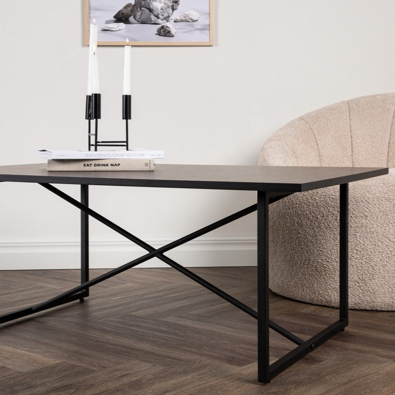 Se Chantal - Sofabord i sort metal og sort topplade i MDF. ❤ Kæmpe udvalg i 3-nordic - Køb online på udsalg og tilbud lige nu ❤ Billig fragt og hurtig levering - Varenummer: 3-nordic-5470 og barcode / Ean: på lager - Udsalg på Dagligstue - Sofaborde - Moderne designs - unikt, nytænkende og individuelt Op til 63% rabat - Over 1.329 brands på online udsalg