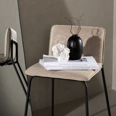 Se tilbud på 2 barstole i metal og beige microfiber! Billigt udsalg - Spar op til 62%. Hurtig levering (1-2 hverdage) & billig fragt. Køb nu!