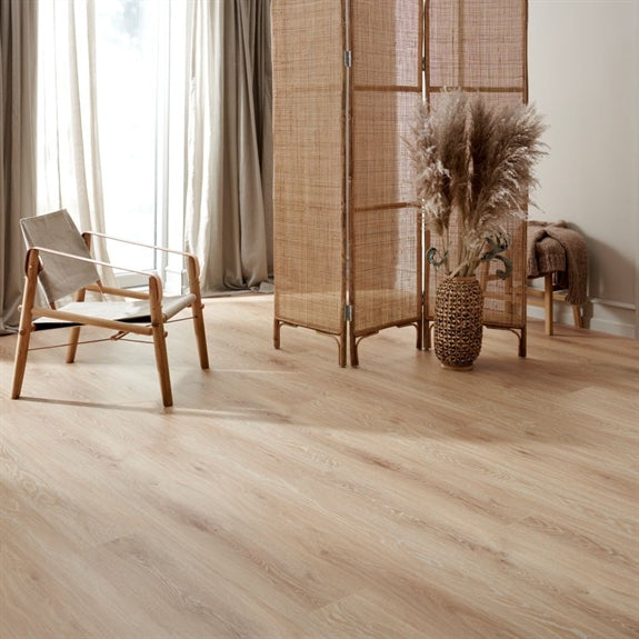 Timberman Novego Classic vinylplanker i Washed Oak med synlig egestruktur