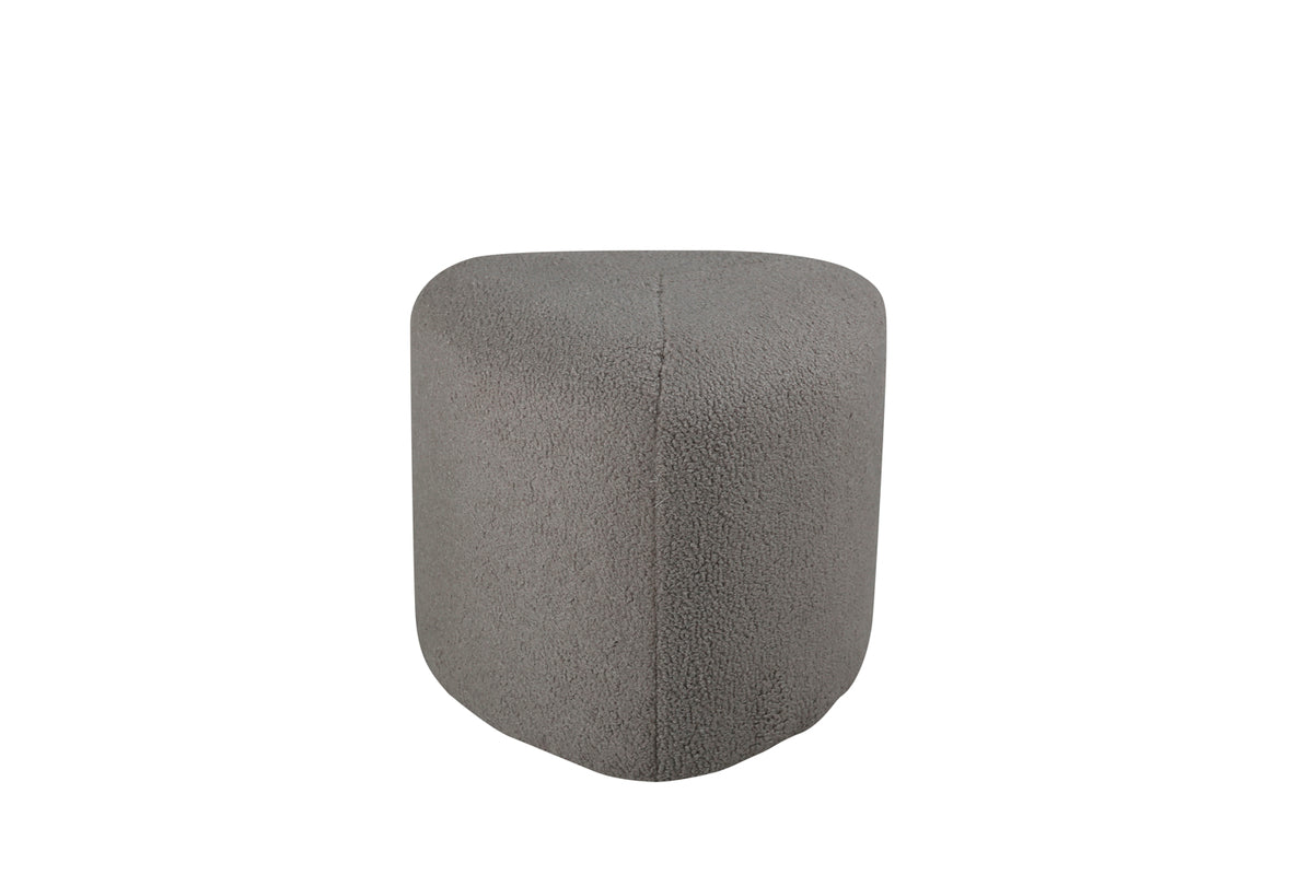 Se VENTURE DESIGN Peg puf, trekantet - grå bamsestof polyester ❤ Kæmpe udvalg i Venture Design - Køb online på udsalg og tilbud lige nu ❤ Meget billig fragt og hurtig levering - Varenummer: Boboonline-94100 og barcode / Ean: 7350118417058 på lager - Udsalg på Møbler,Puffer og skamler,Puffer og pufsenge,
Samarbejdspartnere - B varer,
Møbler,
Puffer og skamler,
Dagligstue, Spar stort – op til 71% - Over 2.739 brands med daglige tilbud