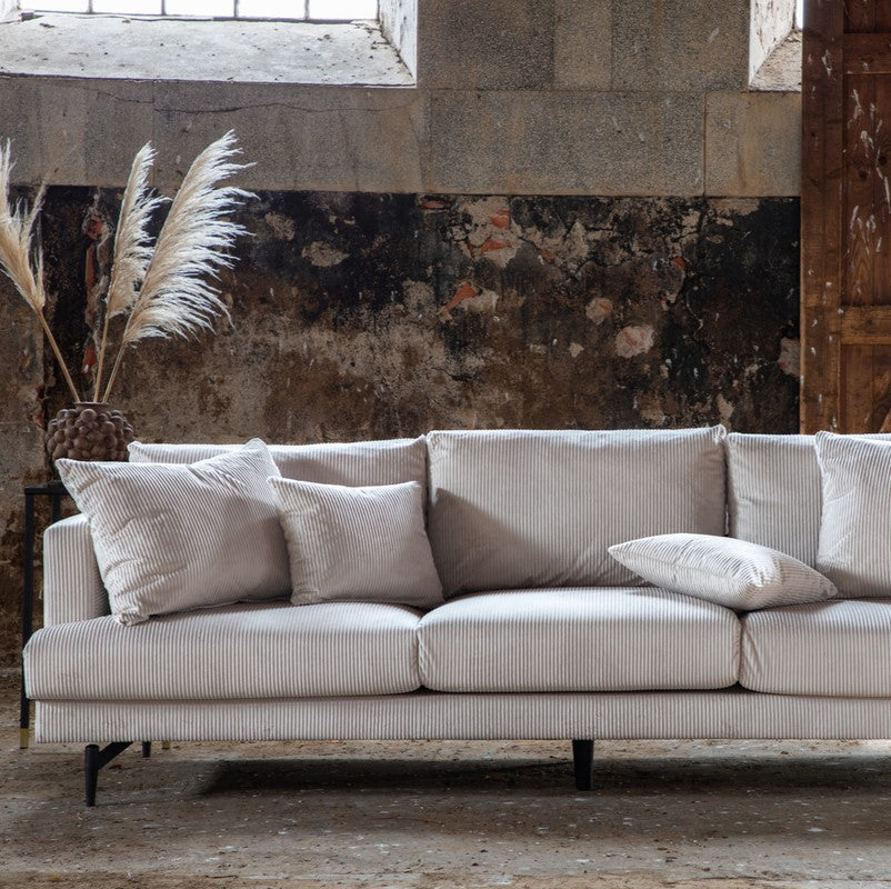 Se Warden - Sofa 3-personers i beige polyester fløjl ❤ Kæmpe udvalg i 3-nordic - Køb online på udsalg og tilbud lige nu ❤ Billig fragt og hurtig levering - Varenummer: 3-nordic-5501 og barcode / Ean: på lager - Udsalg på Dagligstue - Sofaer Op til 61% rabat - Mere end 2.739 populære mærker på tilbud