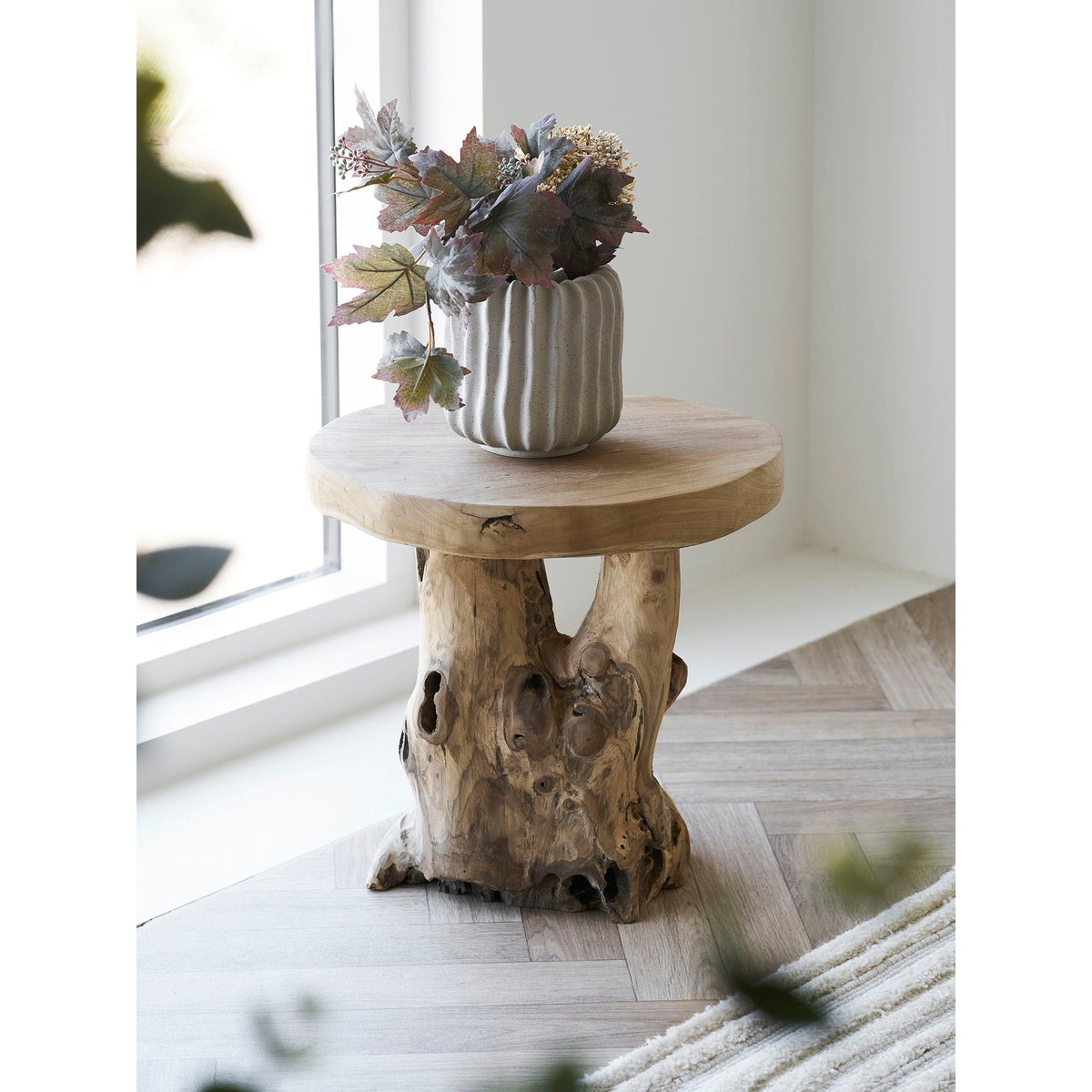Se House Nordic - Palena Sidebord - Unikt Håndlavet Teaktræ - Natur - Ø40 x 45 cm ❤ Kæmpe udvalg i House Nordic - Køb online på udsalg og tilbud lige nu ❤ Billig fragt og hurtig levering - Varenummer: Bolig&Haven-51556019142986 og barcode / Ean: 5713917037643 på lager - Udsalg på Spar helt op til 57% - Over 739 kendte brands på udsalg