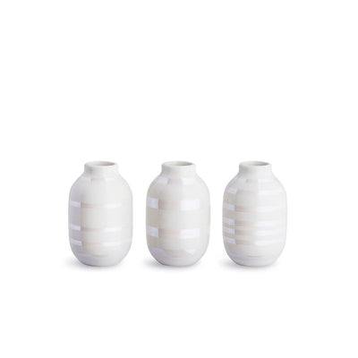 Se Kähler - Omaggio vase sampak 3 stk. Perlemor ✔ Kæmpe udvalg i Kähler ✔ Hurtig levering: 1 - 2 Hverdage samt billig fragt - Varenummer: RKTK-K691354 og barcode / Ean: '5703779160535 på lager - Udsalg på Spar op til 53% - Over 1354 design brands på udsalg