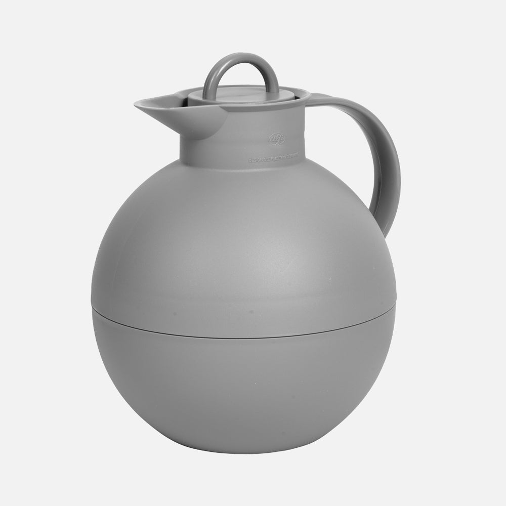 Se Alfi KUGLE Termokande 0,94 Liter - Grå ❤ Kæmpe udvalg i Alfi - Køb online på udsalg og tilbud lige nu ❤ Lav fragtpris og hurtig levering - Varenummer: HomeFeeling-5279 og barcode / Ean: 4002458481857 på lager - Udsalg på Alt i køkkenting og borddækning - Termokander Spar helt op til 73% - Stort udsalg på over 739 brands
