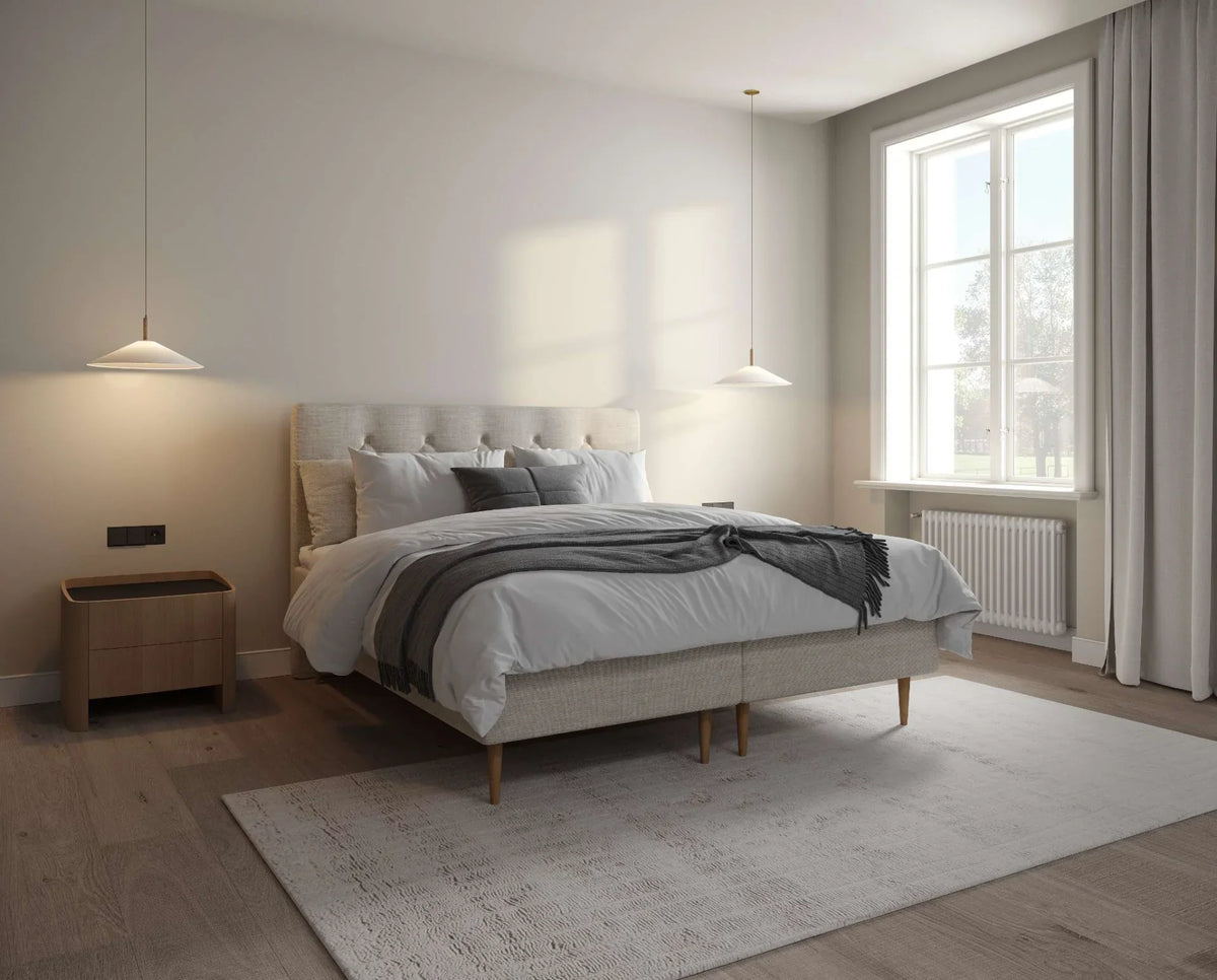 Frederikshavn boxseng i beige, størrelse 180 x 200 cm, boxmadras seng