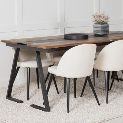 Se tilbud på Puntos spisebord i teaktræ og metal, 90 x 200 cm. Billigt udsalg! Hurtig levering: 1-2 hverdage. Varenummer: 3NDC-5455. Spar op til 55%.