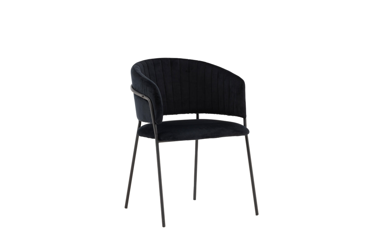 Se VENTURE DESIGN Selma spisebordsstol, m. armlæn - sort polyester fløjl og sort stål ❤ Kæmpe udvalg i Venture Design - Køb online på udsalg og tilbud lige nu ❤ Meget billig fragt og hurtig levering: 1 - 2 hverdage - Varenummer: Boboonline-112303 og barcode / Ean: 7340206997111 på lager - Udsalg på Møbler,Stole,Spisebordsstole,
Møbler,
Stole,
Spisebordsstole i velour og fløjl,
Sorte spisebordsstole, Spar op til 51% - Over 785 kendte brands på udsalg